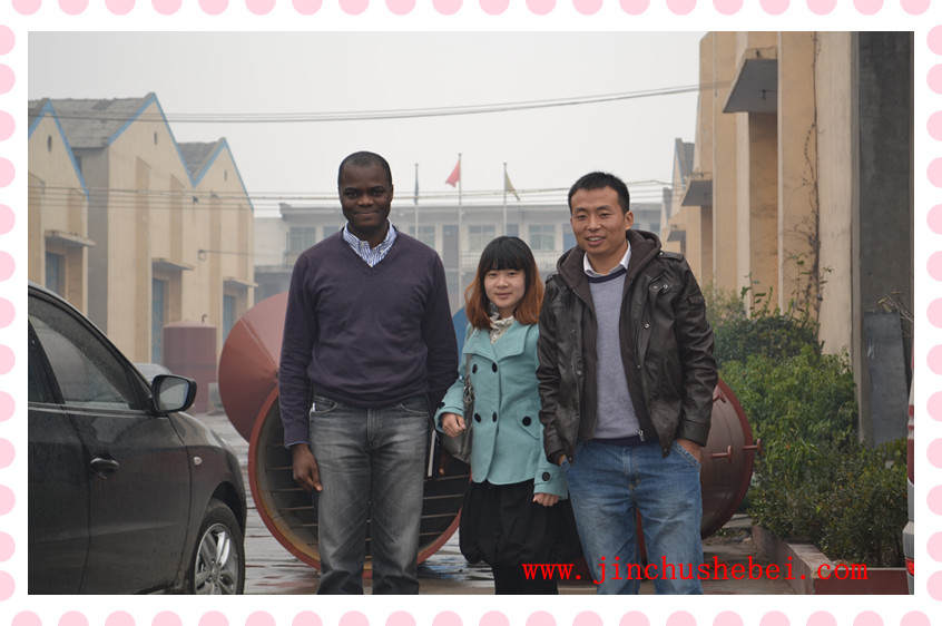 尼日利亞友人參觀鄭州企鵝5噸罐組浸出生產線(圖1) 浸出油設備,小型浸出設備,浸出生產線