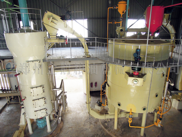 大豆油浸出設(shè)備實力廠家當(dāng)屬鄭州企鵝(圖1) 浸出設(shè)備