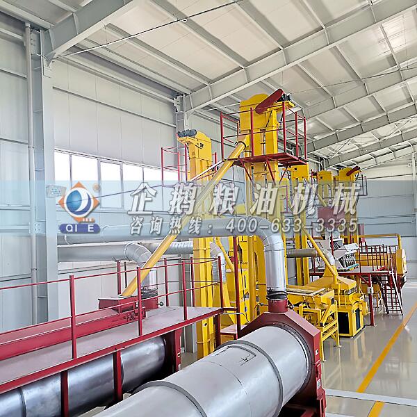 大豆油生產設備廠家,企鵝設備優惠來襲(圖1) 大豆油浸出設備